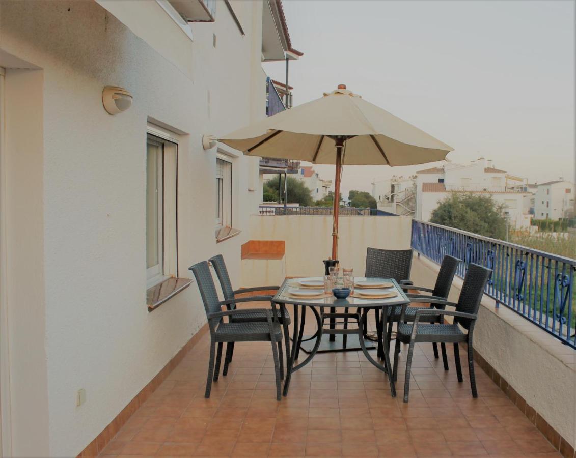 Apartament Amb Terrassa I Parking Llança Екстериор снимка